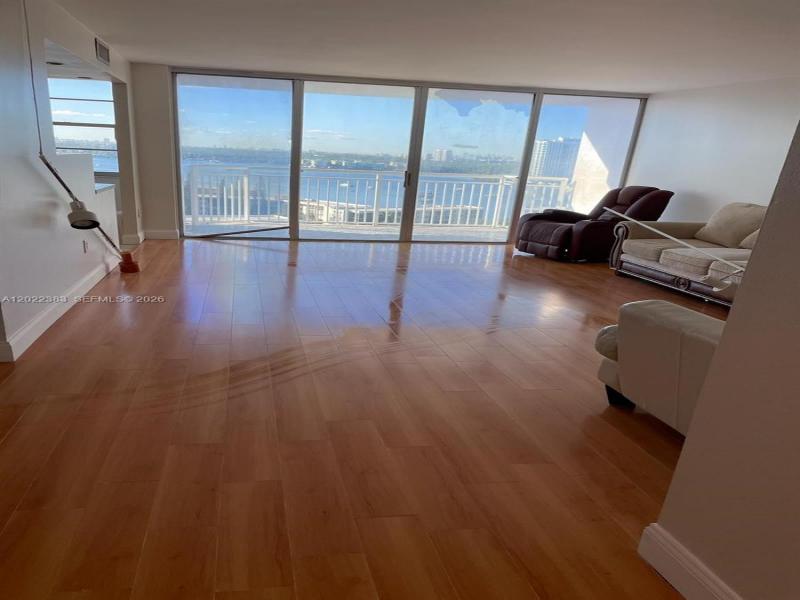 Del Prado South Tower Apt #1701/2