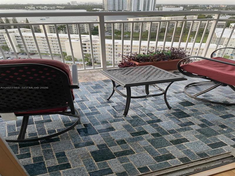 Condo for sale at Del Prado South Tower 1701/2
