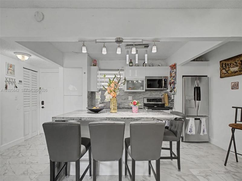 Property photo # 0