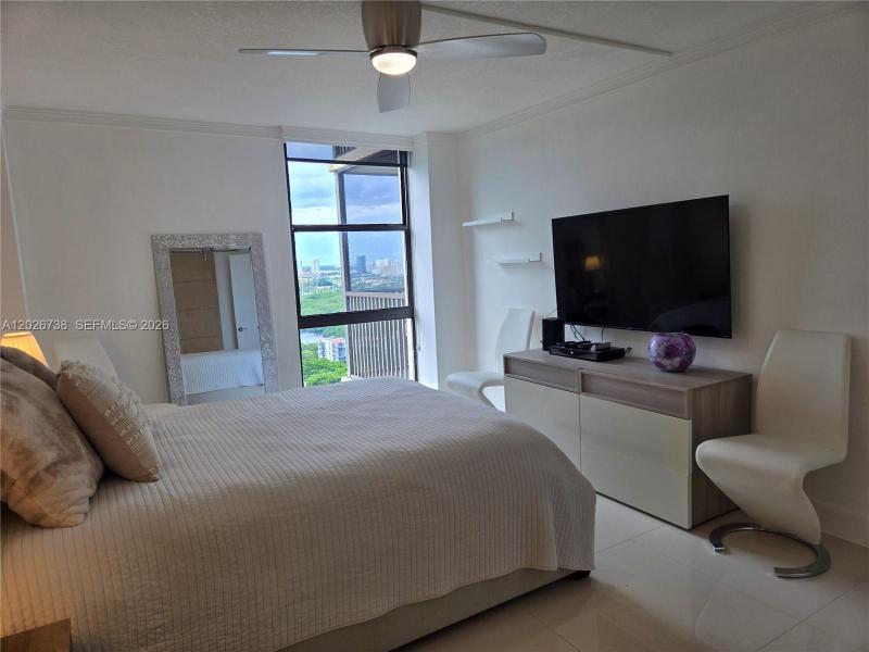 Comprar apartamento no Coronado I 2531