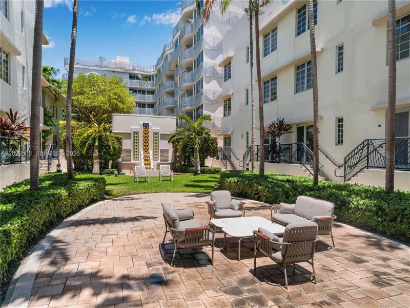 Artecity Governor Apt #212