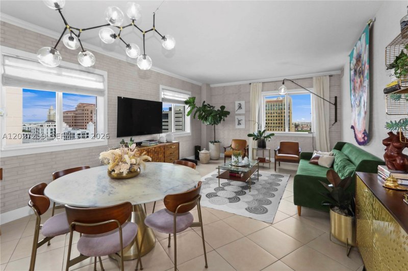 Condo for sale at Ten Aragon 1106