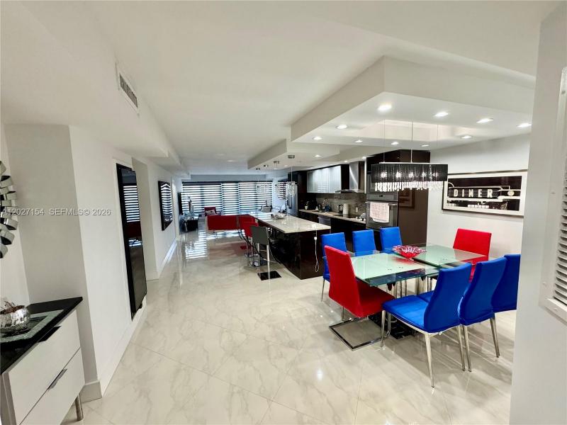 Condo for sale at The Galleon 706