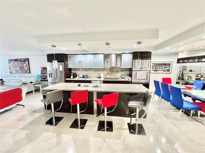 Condo for sale at The Galleon 706
