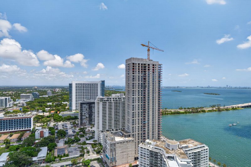 Paraiso Bayviews Apt ##3305