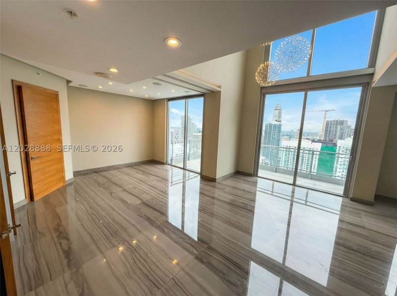 Apartment for rent at Mint at Riverfront PH5213