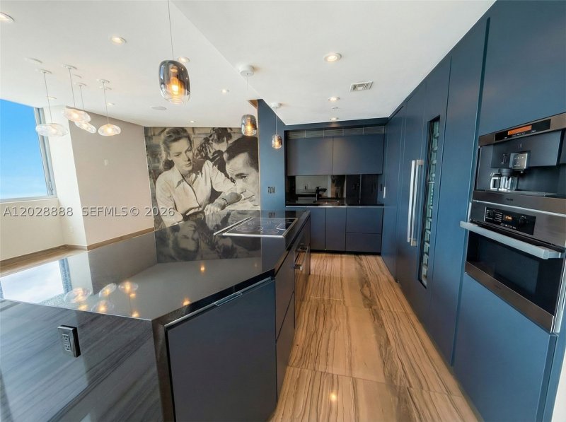 Apartment for rent at Mint at Riverfront PH5213