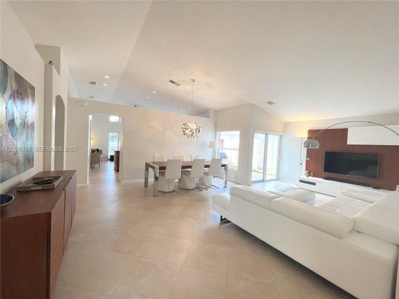 Property photo # 6