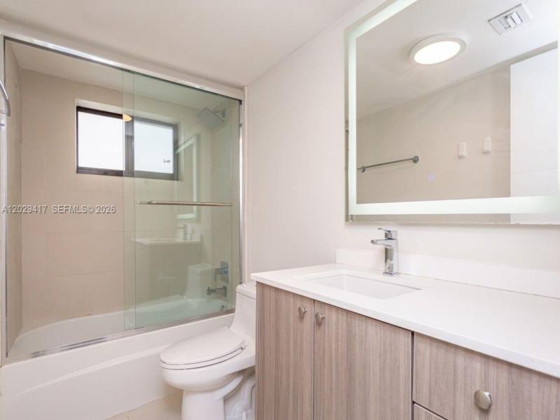 Alquiler de apartamento en Orduna Court 202