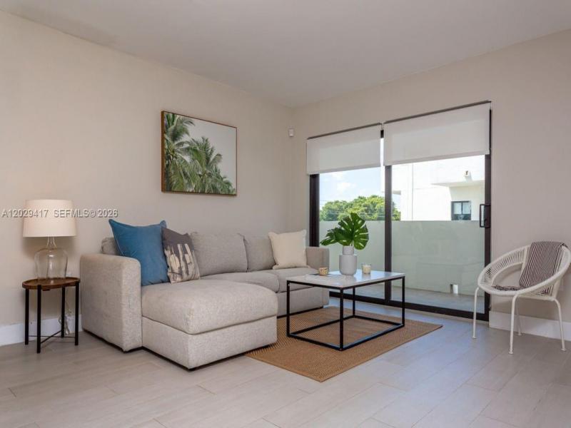 Alquiler de apartamento en Orduna Court 202