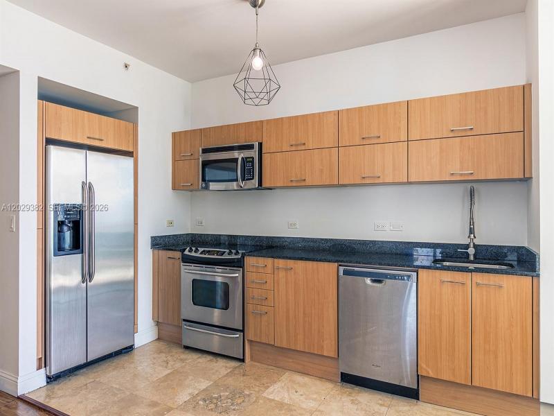 Property photo # 6