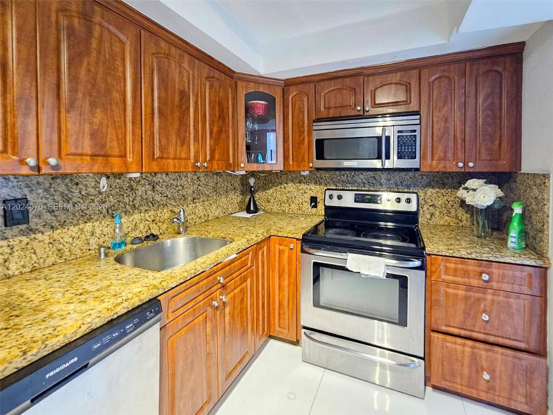 Property photo # 2