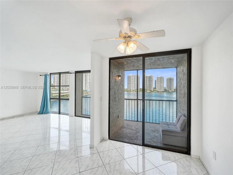 Comprar apartamento en Fairview House S403