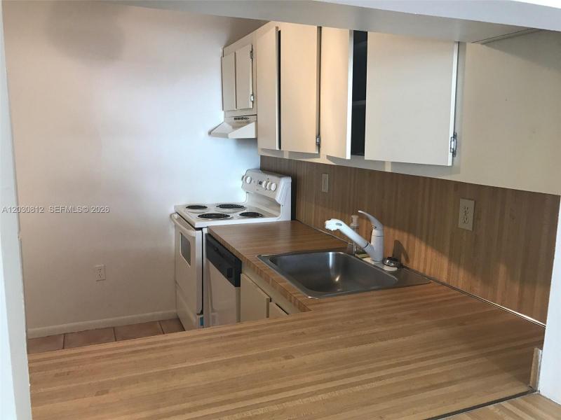 Property photo # 9