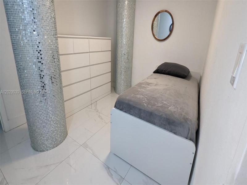 Condo for sale at The Wave Condo L04