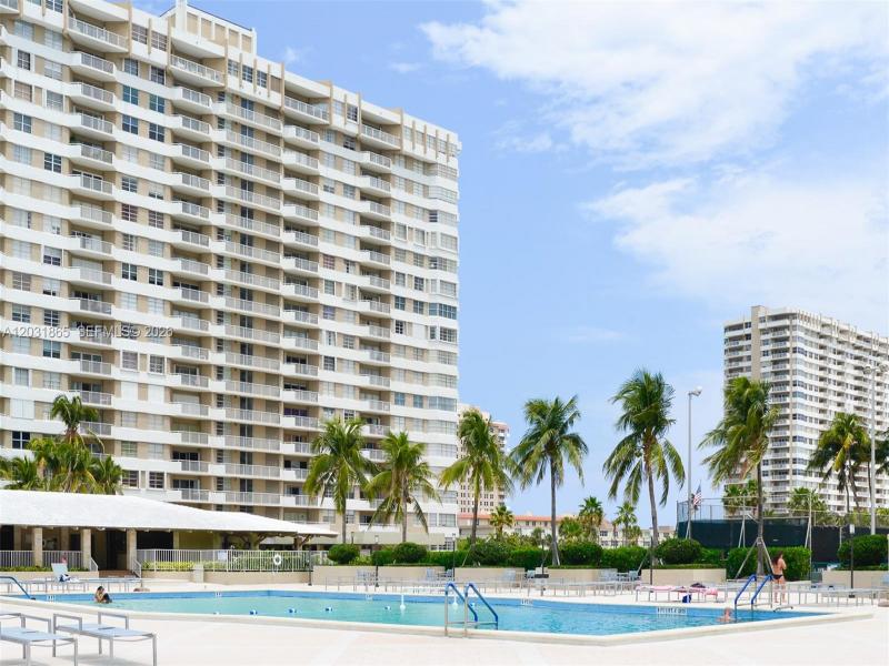 Condo for sale at The Hemispheres 4G