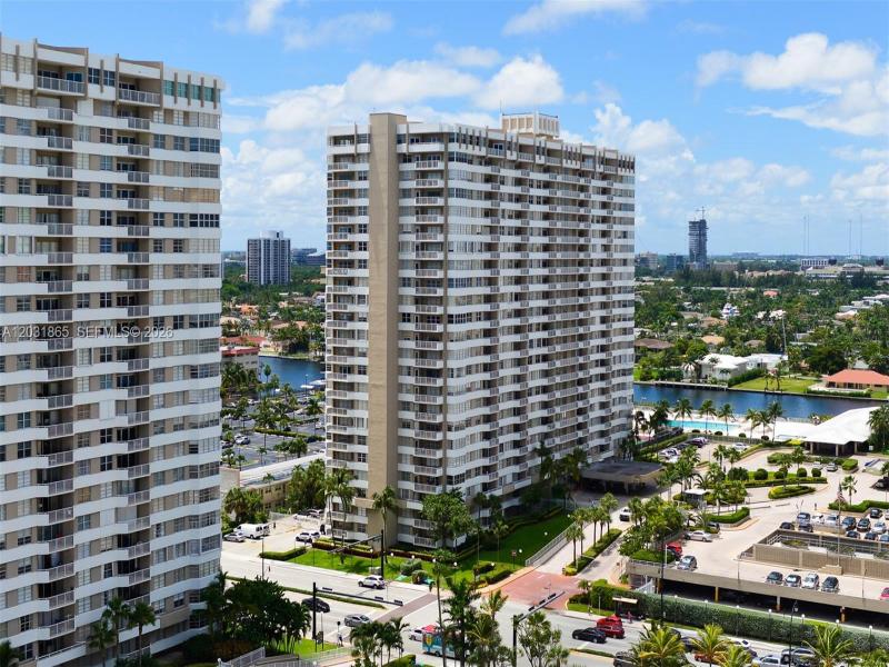 Condo for sale at The Hemispheres 4G