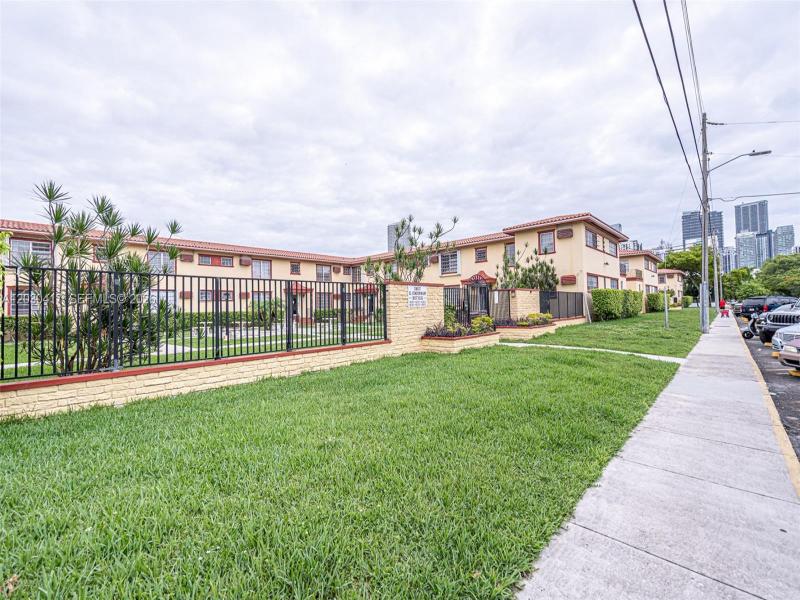 Property photo # 0