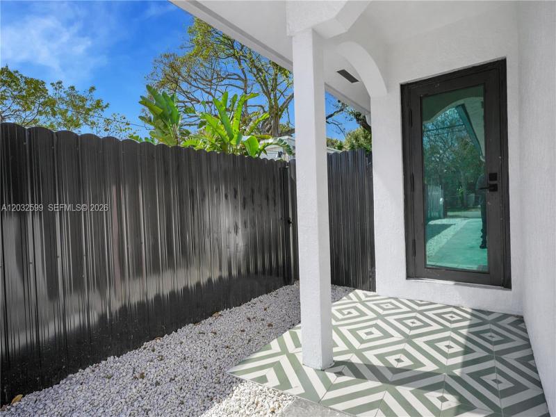 Property photo # 0