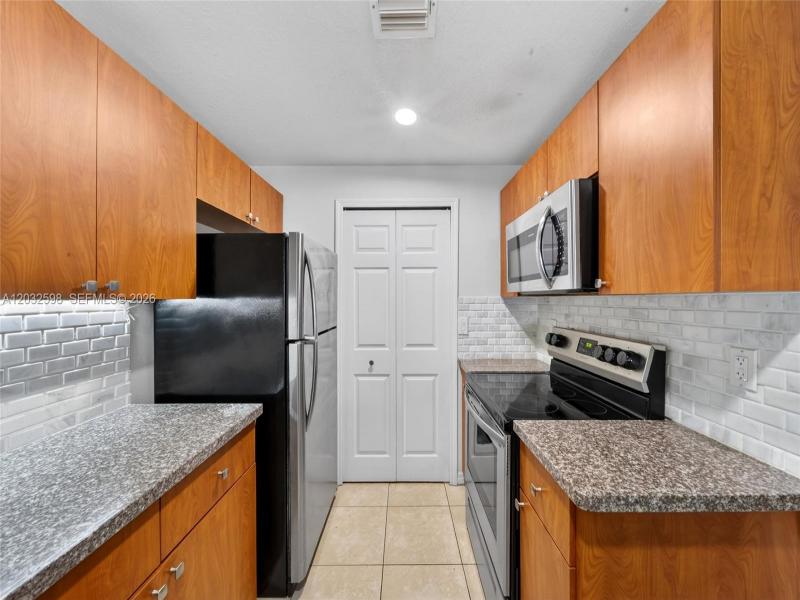 Property photo # 9