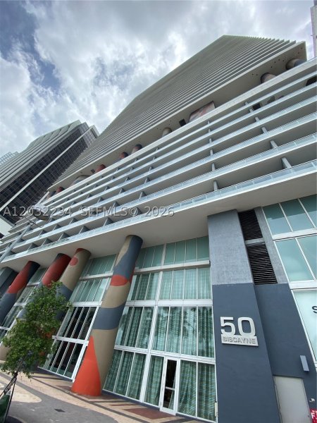 Apartment for rent at 50 Biscayne 2902