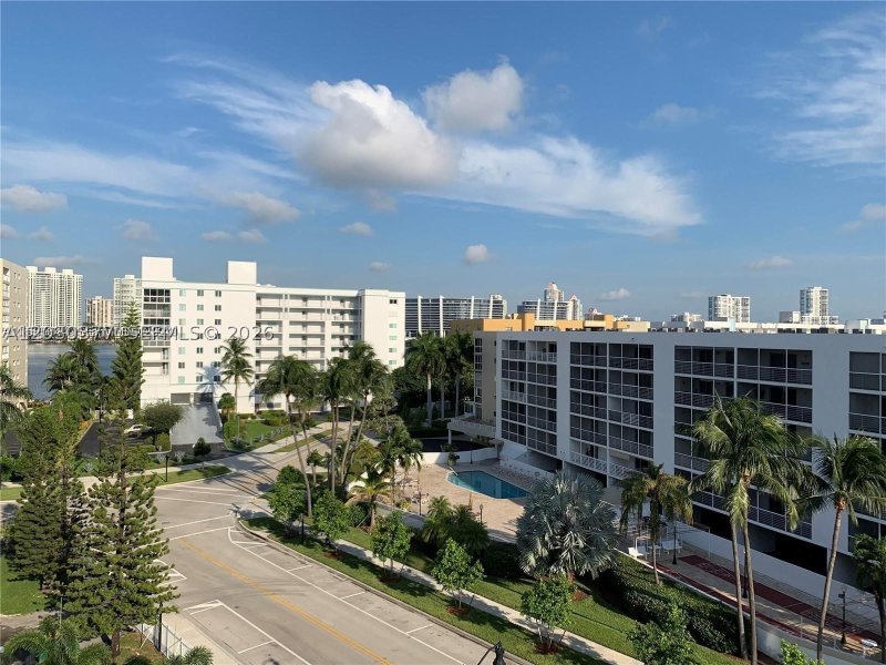 Marbella Tower Apt #702