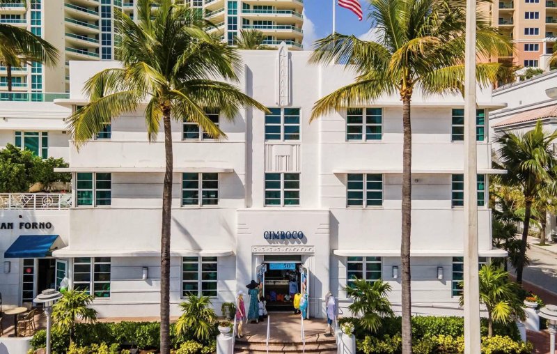 Condo for sale at Las Olas Beach Club 1706