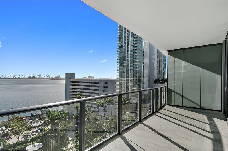 Apartment for rent at Gran Paraiso 904