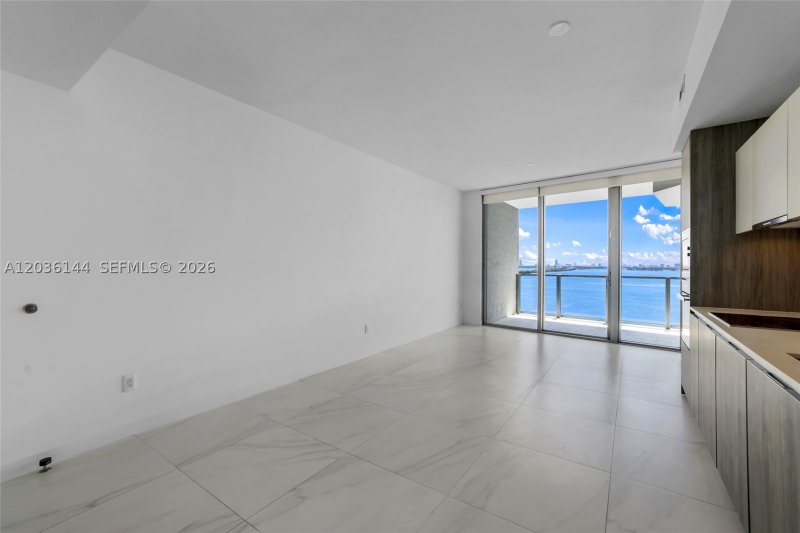 Apartment for rent at Biscayne Beach 1806
