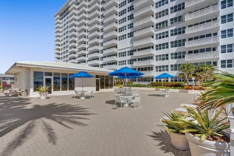 Condo for sale at Ocean Summit 310