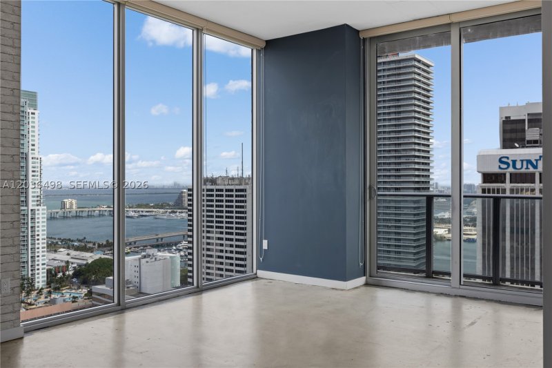 Comprar apartamento no Centro Condo 3202