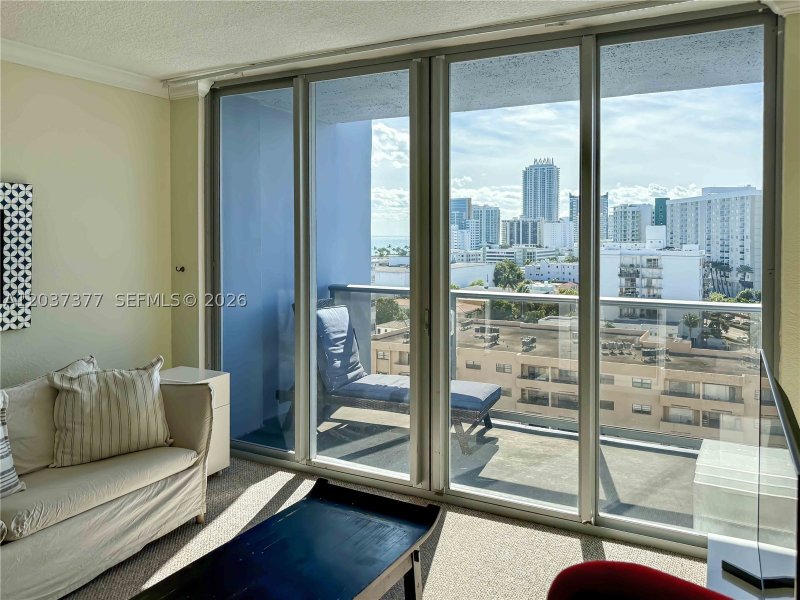 Apartment for rent at 401 Blu 1010