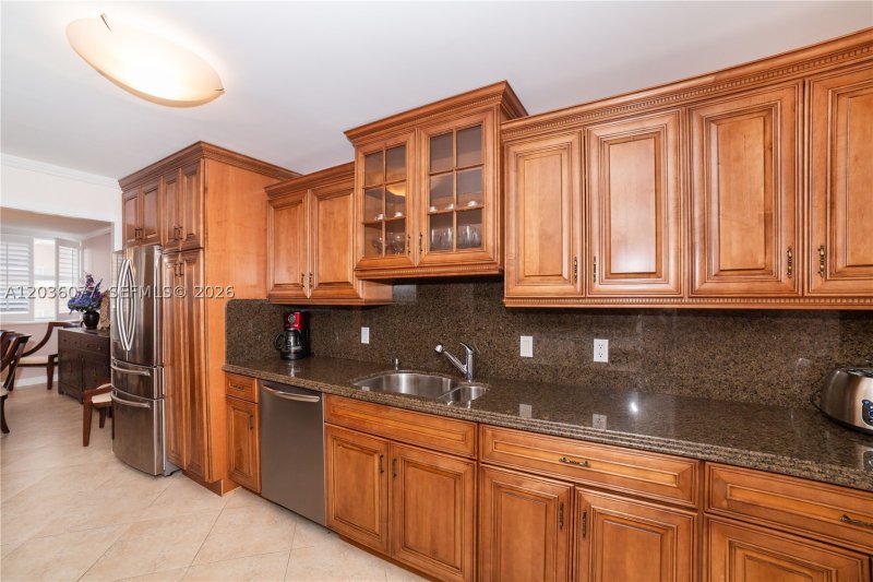 Apartment for rent at La Mer Estates 604
