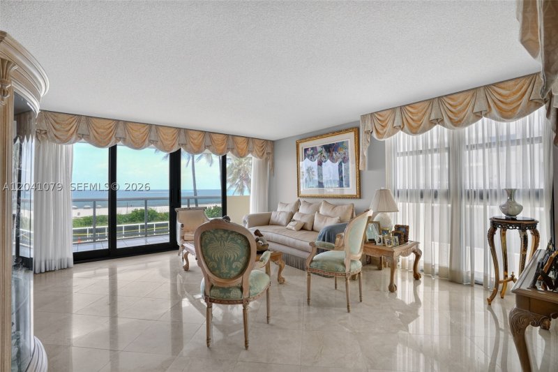 Comprar apartamento en L`Excellence 405