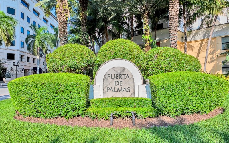 Apartment for rent at Puerta De Palmas 910