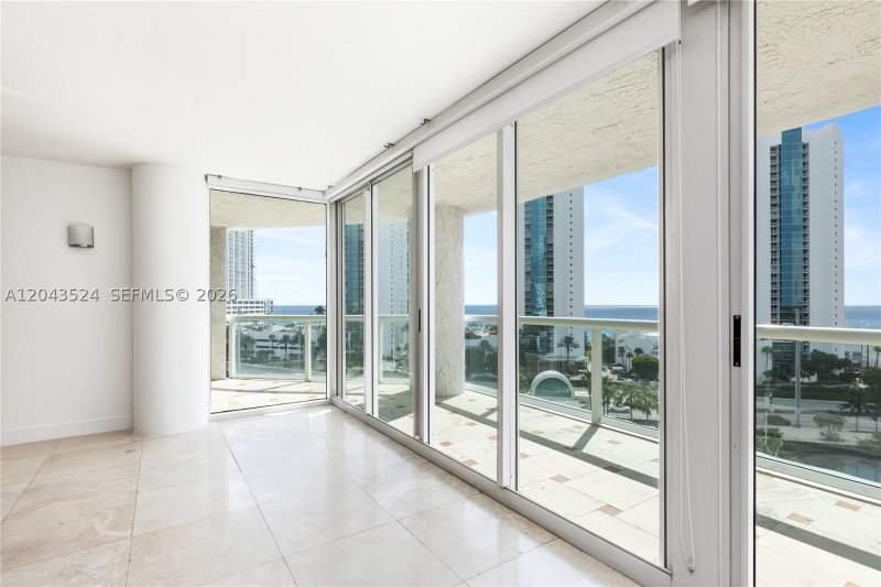 Alquiler de apartamento en Oceania 4 942