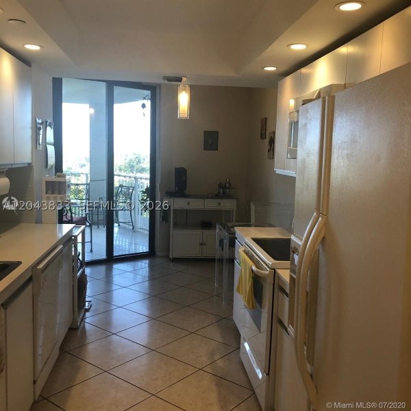 Condo for sale at Towers of Quayside 2 905