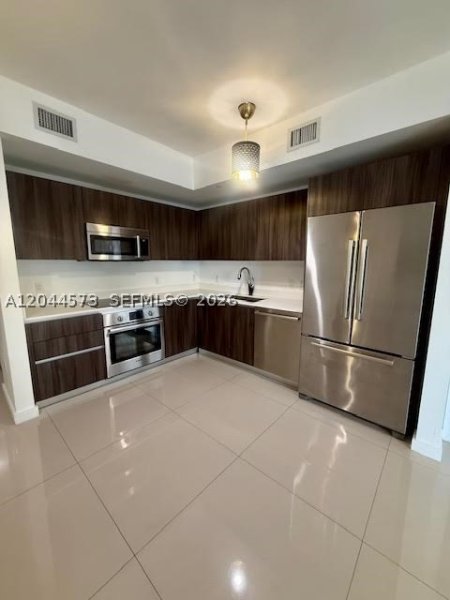 Apartment for rent at Aria on The Bay 2802