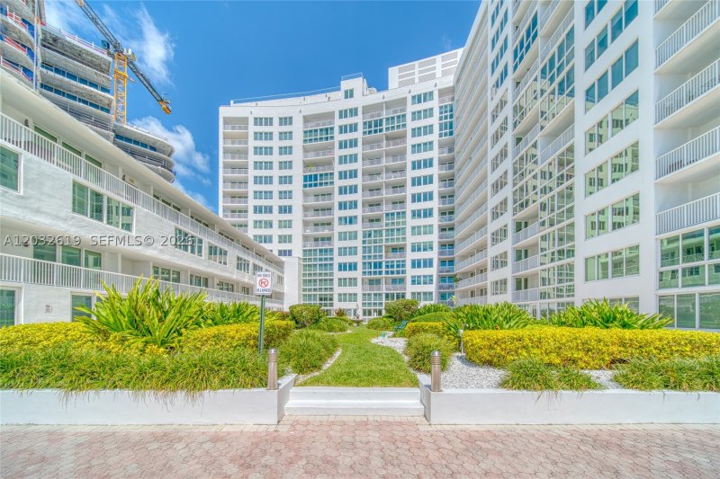 Comprar apartamento en Carriage House Miami Beach 1135