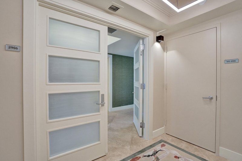 Condo for sale at Las Olas River House 2906