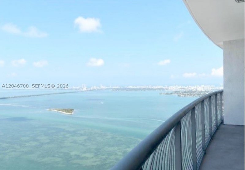 Condo for sale at Opera Tower 5105