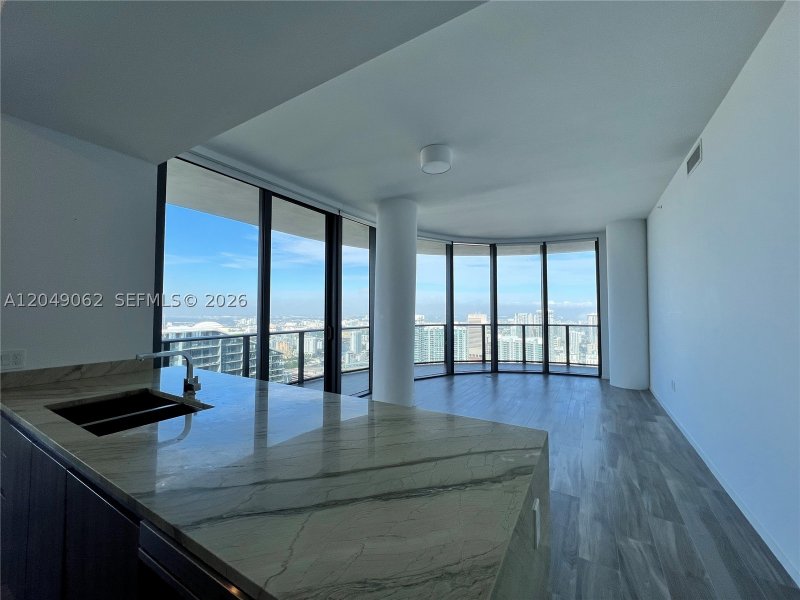 Aluguel de apartamento no SLS Lux Brickell 5309