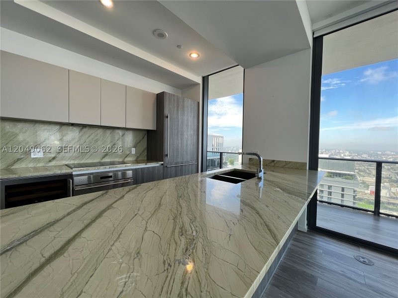 Aluguel de apartamento no SLS Lux Brickell 5309