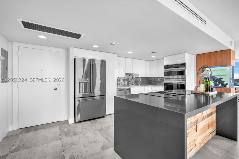 Apartment for rent at Burleigh House 736
