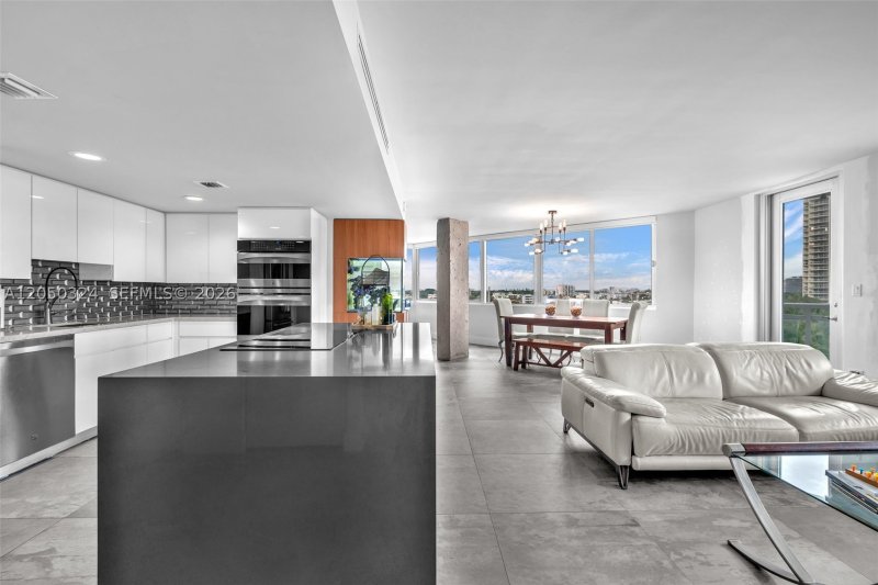 Apartment for rent at Burleigh House 736