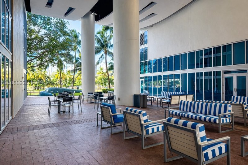 Comprar apartamento en Latitude On The River 3704