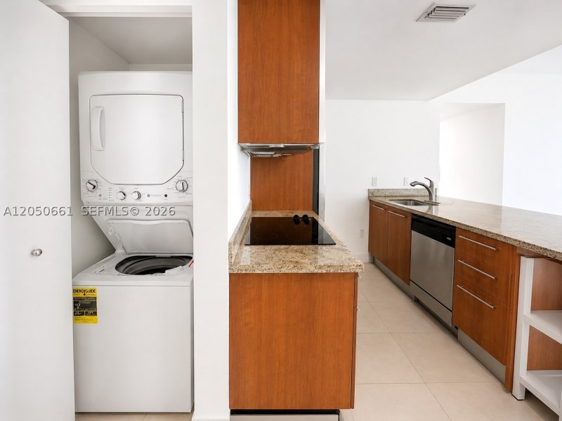 Comprar apartamento en Latitude On The River 3704