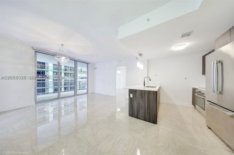 Apartment for rent at Aria on The Bay 2304
