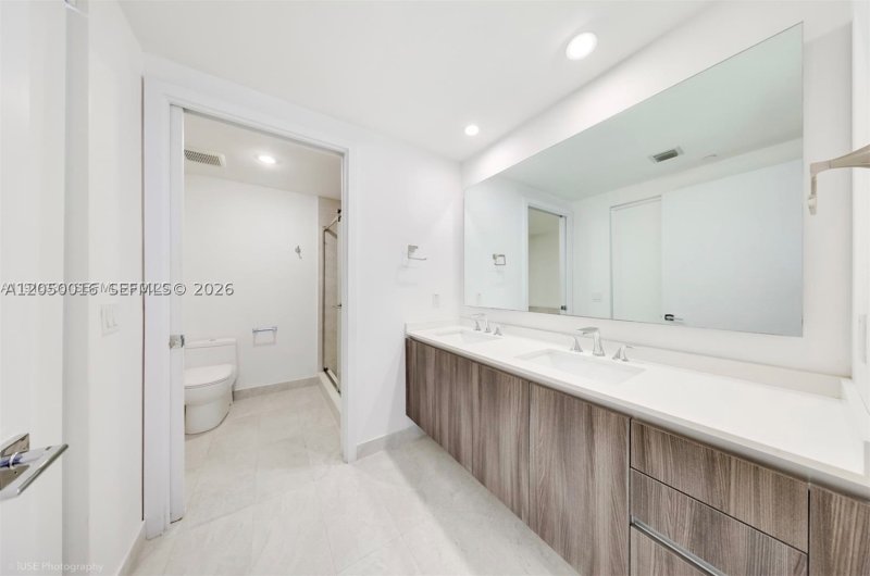 Apartment for rent at Aria on The Bay 2304