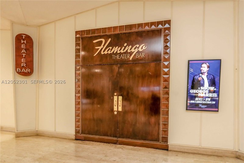 Comprar apartamento no Four Ambassadors 1265